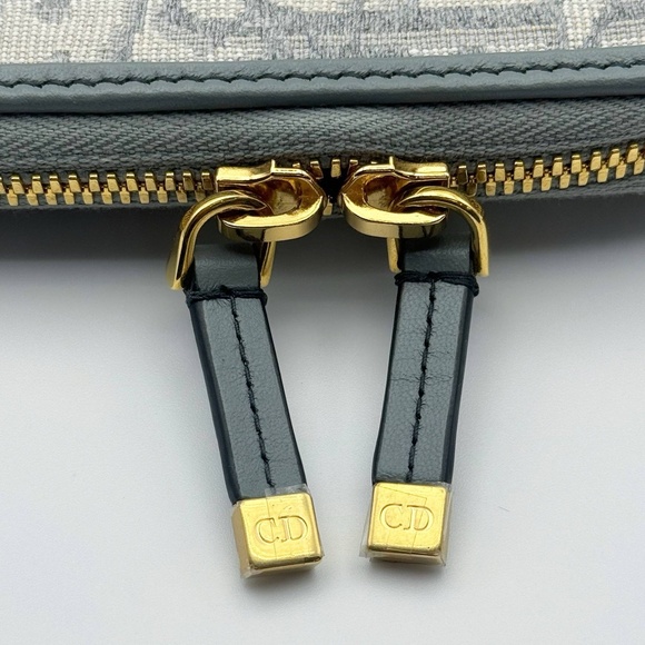 Christian Dior 30 Montaigne Call'in Phone Holder Oblique Jacquard Bucket Bag - Picture 11 of 15